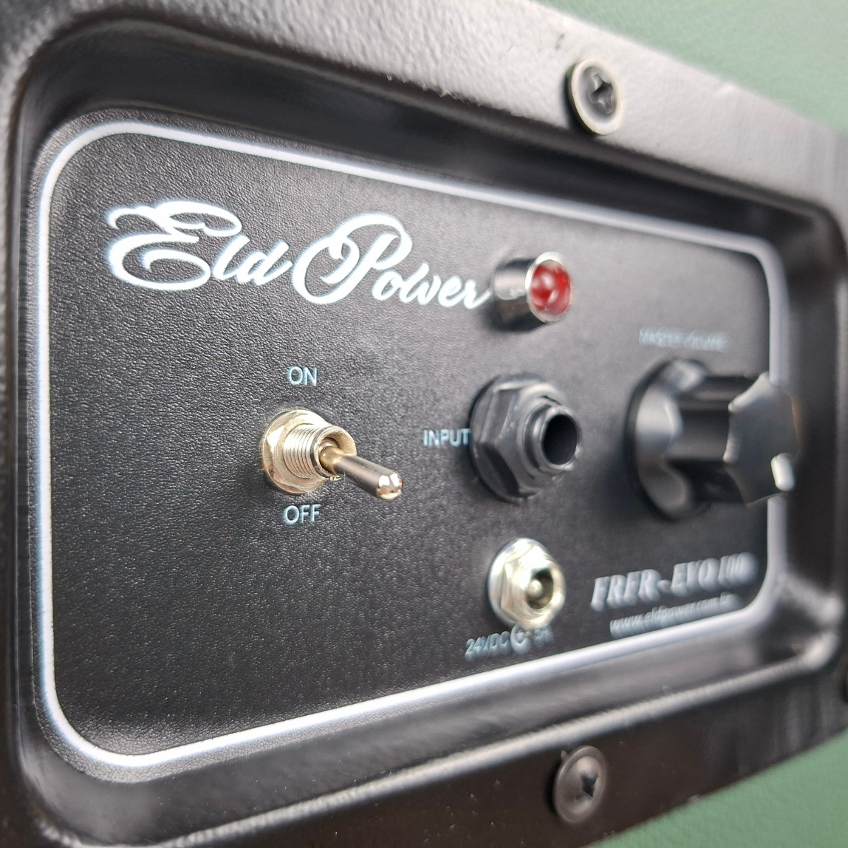 Caixa Amplificada FRFR EVO 100